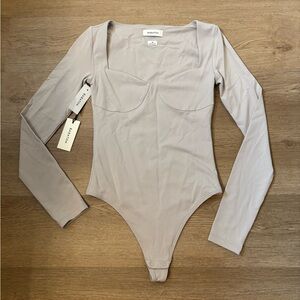 Aritzia Babaton Lange Contour Bodysuit